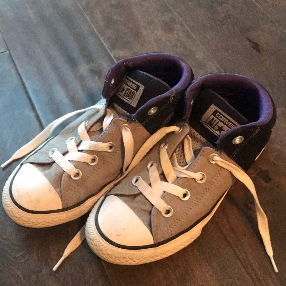 Girls Converse high tops